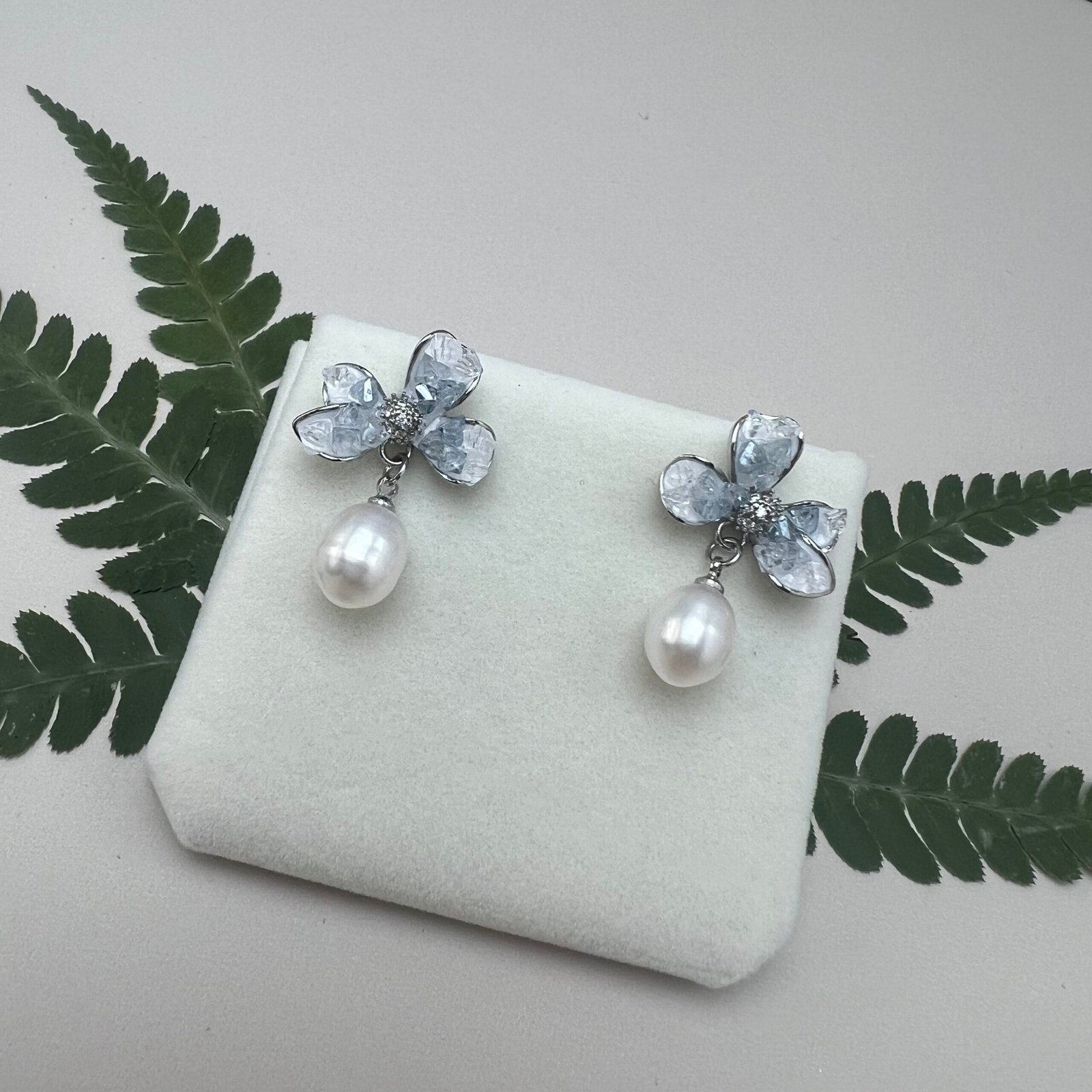 Gradient Fairy Butterfly Pearl Drop Earrings | 18K Platinum-Plated Finish